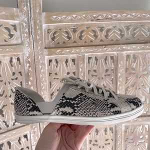 Like New Freda Salvador Eda D’Orsay Sneakers